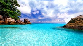 Peacesful_Tropical_Lagoon