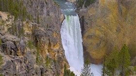 Yellowstone_Valley_Lower_Falls