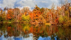 Beautiful_Fall_River
