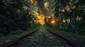 Railway 4K